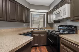 814 Custer St, Arlington, TX 76014 - Photo 5