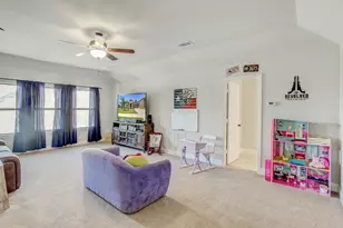 2715 Sky Ridge Rd, Arlington, TX 76001 - Photo 17
