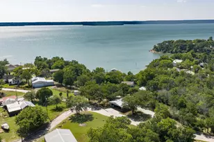 402 Aqua Way, Lake Bridgeport, TX 76426 - Photo 39