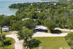 402 Aqua Way, Lake Bridgeport, TX 76426 - Photo 1