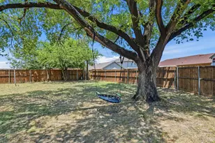5821 Maiden Ln, Fort Worth, TX 76131 - Photo 5
