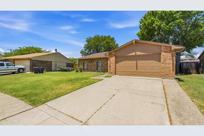 5821 Maiden Lane, Fort Worth, TX 76131 - Photo 3