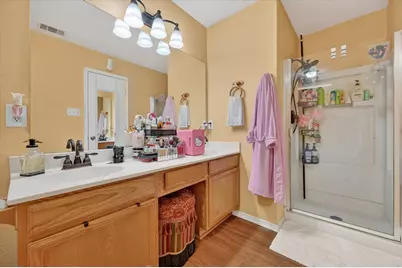 525 Berryhill Drive, Mansfield, TX 76063 - Photo 17