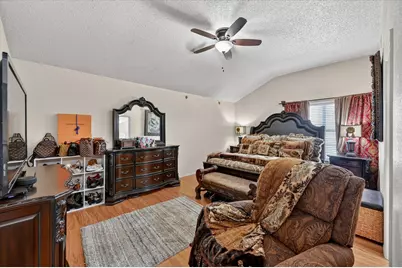 525 Berryhill Drive, Mansfield, TX 76063 - Photo 11