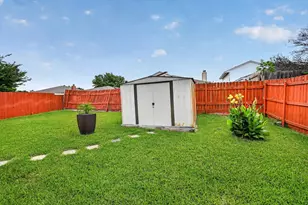 525 Berryhill Dr, Mansfield, TX 76063 - Photo 23