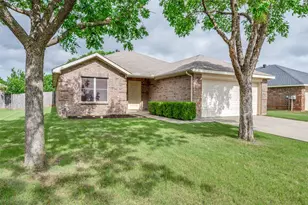 3705 Hermalinda Dr, Denton, TX 76207 - Photo 1