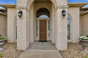 1614 Crow Creek Dr, Granbury, TX 76049 - Photo 5