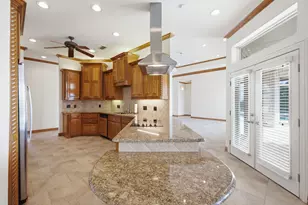 1614 Crow Creek Dr, Granbury, TX 76049 - Photo 13