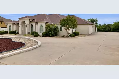 1614 Crow Creek Drive, Granbury, TX 76049 - Photo 3