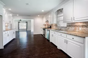 3950 Hawick Ln, Dallas, TX 75220 - Photo 13