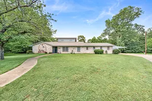 2826 Birchwood Ln, Commerce, TX 75428 - Photo 1