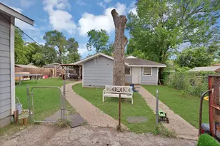230 W Jerden Ln, Dallas, TX 75208 - Photo 31
