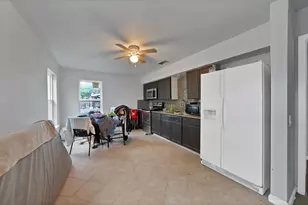 230 W Jerden Ln, Dallas, TX 75208 - Photo 23