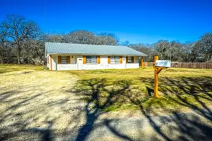 617 County Rd 805A, Cleburne, TX 76031 - Photo 3