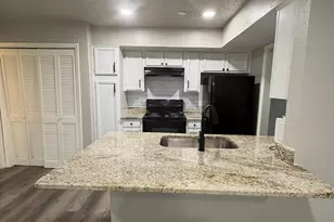 2304 Balsam Dr, Arlington, TX 76006 - Photo 5