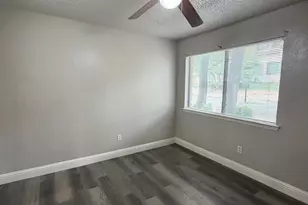 2304 Balsam Dr, Arlington, TX 76006 - Photo 9