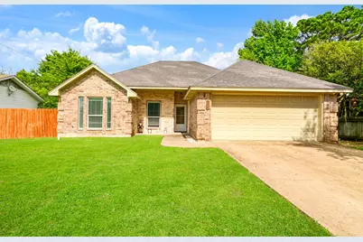 1150 35th NE, Paris, TX 75462 - Photo 1