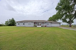 1343 Co Rd 2230, Ivanhoe, TX 75447 - Photo 3