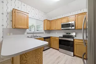 1040 Hillwood Dr, Saginaw, TX 76179 - Photo 15