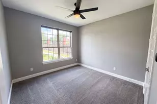 7221 Durand Dr, Irving, TX 75063 - Photo 15