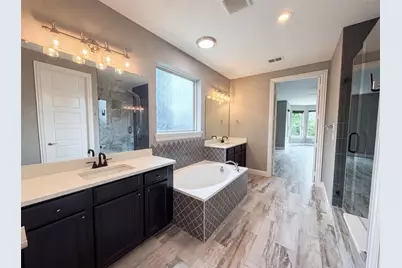 7221 Durand Drive, Irving, TX 75063 - Photo 11