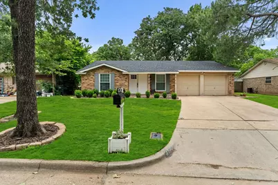 3006 Mark Drive, Arlington, TX 76013 - Photo 3