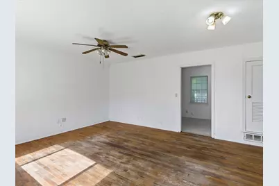 307 Depot Street, Whitesboro, TX 76273 - Photo 33