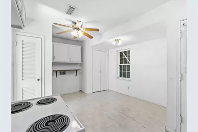 307 Depot Street, Whitesboro, TX 76273 - Photo 9