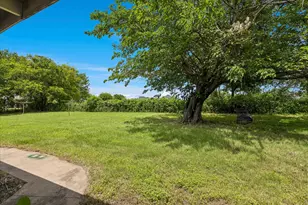 1955 E Renfro St, Burleson, TX 76028 - Photo 29