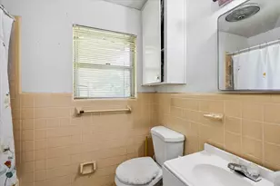 1955 E Renfro St, Burleson, TX 76028 - Photo 23