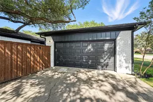 4303 Blackheath Rd, Dallas, TX 75227 - Photo 37