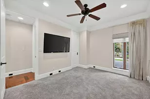 501 Samuels Ave, Fort Worth, TX 76102 - Photo 23