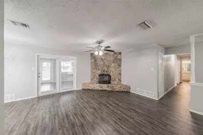 1412 Oxford Street, Arlington, TX 76013 - Photo 11