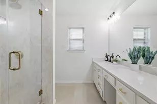 413 Blue Jay Ct, Bedford, TX 76021 - Photo 19