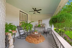 1026 W Main St, Waxahachie, TX 75165 - Photo 3
