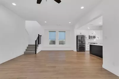 6673 Lake Overlook Drive, Fort Worth, TX 76135 - Photo 7