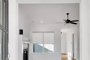 6673 Lake Overlook Dr, Fort Worth, TX 76135 - Photo 5