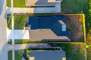 1442 E Allen Ave, Fort Worth, TX 76104 - Photo 37