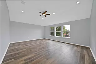 137 Heritage Dr, Crowley, TX 76036 - Photo 25