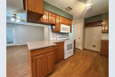 10212 Little Fox Court, Fort Worth, TX 76108 - Photo 7