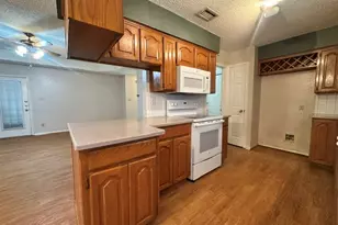 10212 Little Fox Ct, Fort Worth, TX 76108 - Photo 7