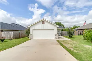 609 Mesquite, Rio Vista, TX 76093 - Photo 1