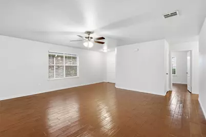 8040 Summer Stream Drive, Fort Worth, TX 76134 - Photo 13