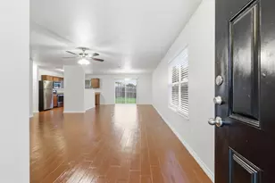 8040 Summer Stream Dr, Fort Worth, TX 76134 - Photo 3