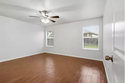 8040 Summer Stream Drive, Fort Worth, TX 76134 - Photo 15
