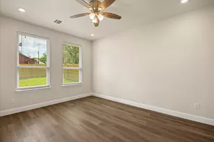 2414 Forest Hill Ln, Granbury, TX 76048 - Photo 17