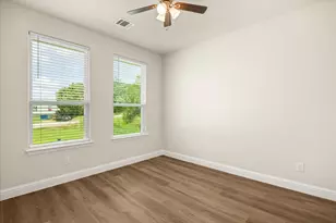 2414 Forest Hill Ln, Granbury, TX 76048 - Photo 25