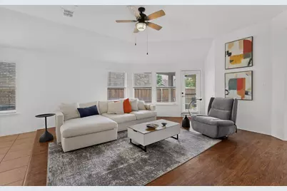 905 Lake Grove Drive, Little Elm, TX 75068 - Photo 5