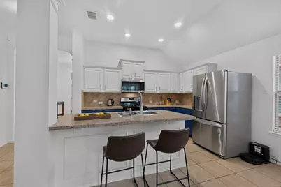 905 Lake Grove Drive, Little Elm, TX 75068 - Photo 9