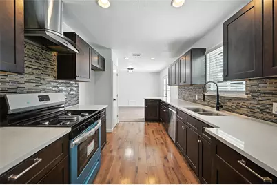 5600 Conroy Street, Fort Worth, TX 76134 - Photo 9